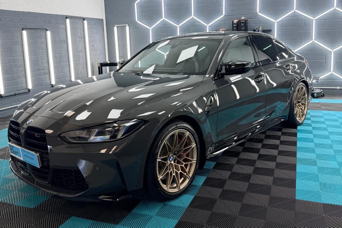 5 Year Self Healing Graphene & Silica Ceramic Coating